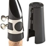 Clarinet mouthpiece kit complete with cap and ligature (reed clamp)