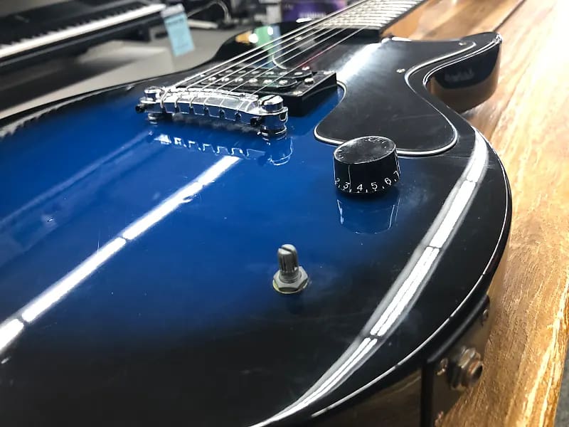 Maestro Les Paul - Blue Burst Price $149.99