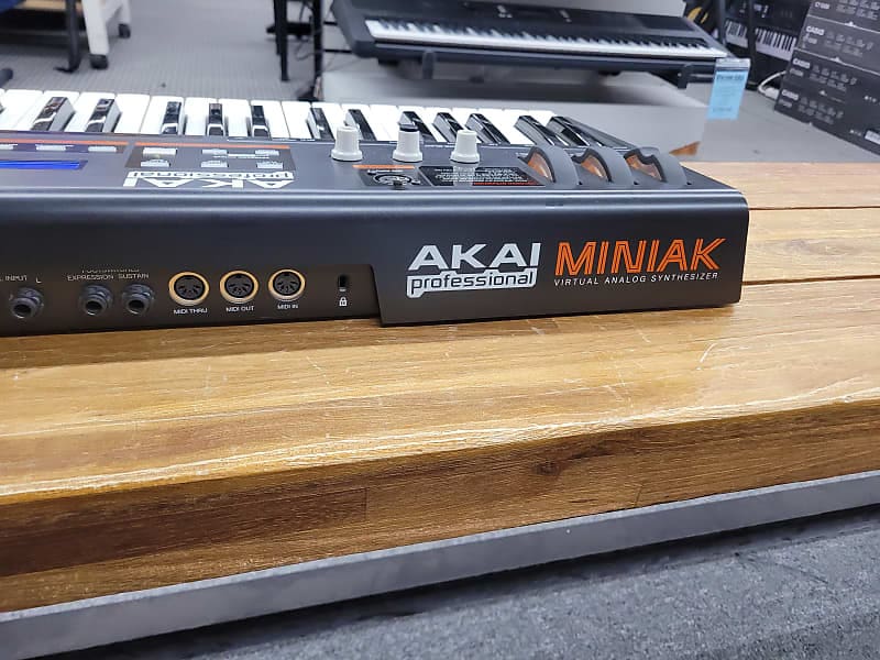 Akai Miniak virtual analog Synthesizer - Black Price $299