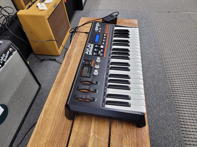 Akai Miniak virtual analog Synthesizer - Black Price $299