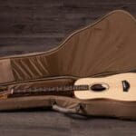 Taylor BT1e Baby Taylor acoustic electric natural with gig bag