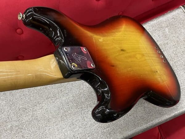 Fender Mustang Bass 1970 - 3-Color Sunburst with Original Case - Image 7