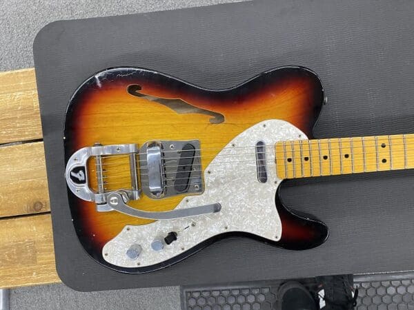 Fender Custom Shop 1968 Tele Thinline Journeyman Relic 2023 - 3-Color Sunburst - Image 17