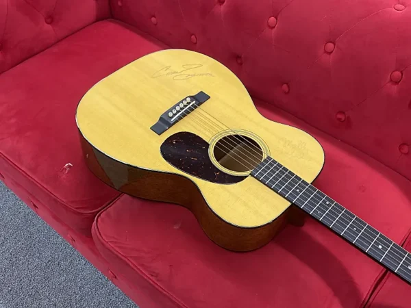 Martin 00-18 Acoustic Guitar 2017 - Natural Signed by Chris Smither and Molly Tuttle - Image 36