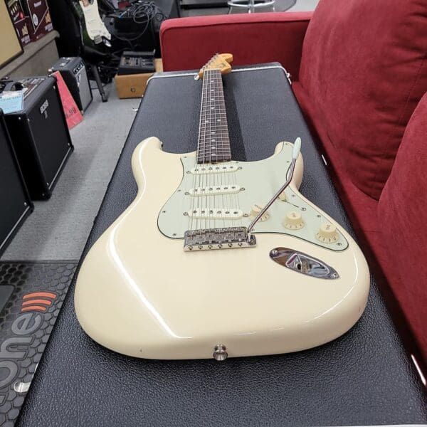 Fender American Original '60s Stratocaster with Rosewood Fretboard 2018 - Olympic White with Case - Image 10