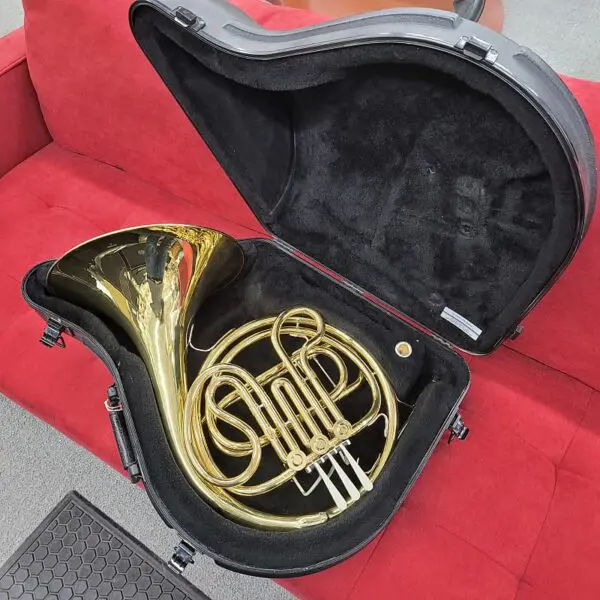 Bach B1101 Single French Horn - Brass Used $799