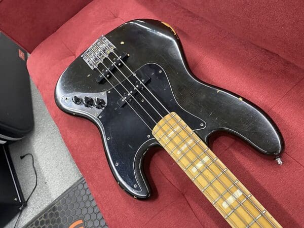 Fender 1978 Jazz Bass - Black with Maple Neck - Image 18