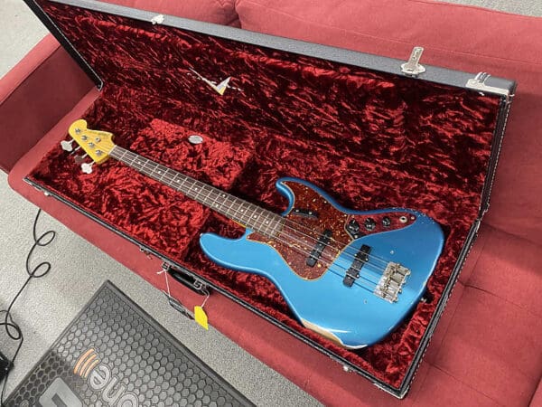 Fender Custom Shop 1964 Jazz Bass Relic 2023 - Ocean Turquoise w/ OHSC +COA - Image 16