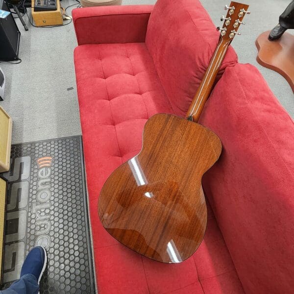 Collings OM1 -like new Mahogany with case real real clean - Image 14