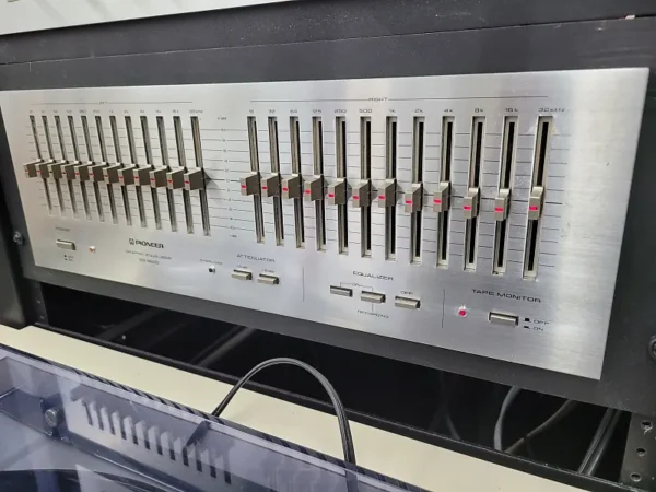 Pioneer SG-9800 Stereo Graphic Equalizer 1970s - Silver - Image 3