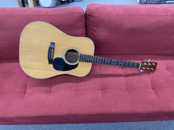 Martin D-28 Acoustic-Electric Guitar 1972 - Natural (refinished) - Image 4