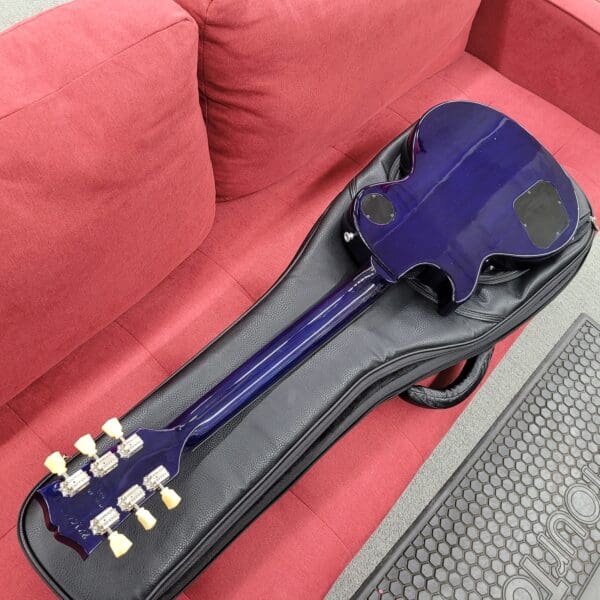 Gibson Les Paul Studio 2024 with Gigbag- Blueberry Burst - Image 9