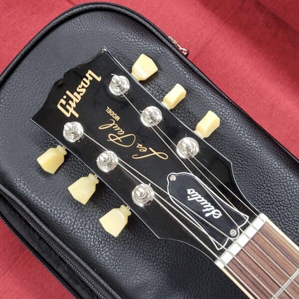 Gibson Les Paul Studio 2024 with Gigbag- Blueberry Burst - Image 6