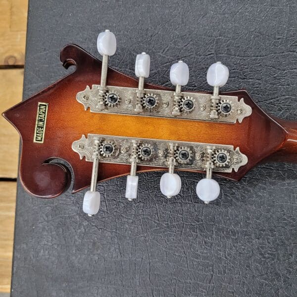Alvarez A-500 Twin Points A-Style Mandolin with Case - Sunburst - Image 11