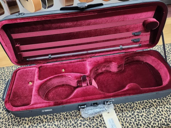 Yamaha deluxe violin case 4/4 AV10-CASE - Oblong - Image 13