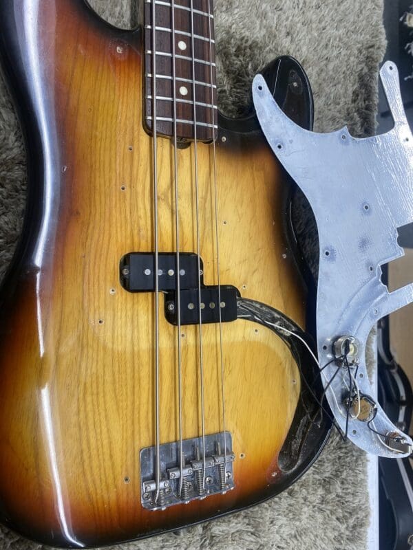 1979 Fender Precision Bass with Rosewood Fingerboard - Three Tone Sunburst - Image 16