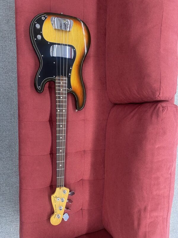 1979 Fender Precision Bass with Rosewood Fingerboard - Three Tone Sunburst - Image 9
