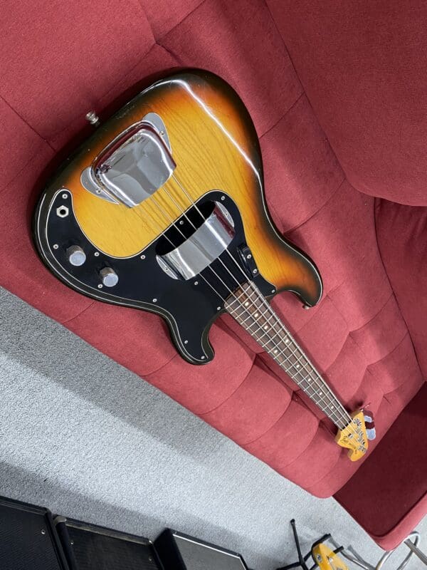 1979 Fender Precision Bass with Rosewood Fingerboard - Three Tone Sunburst - Image 6