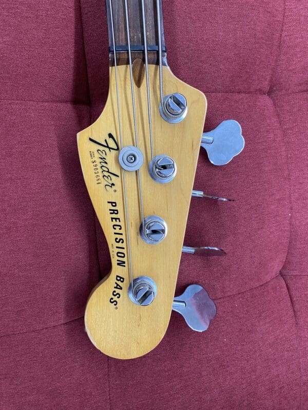 1979 Fender Precision Bass with Rosewood Fingerboard - Three Tone Sunburst - Image 7