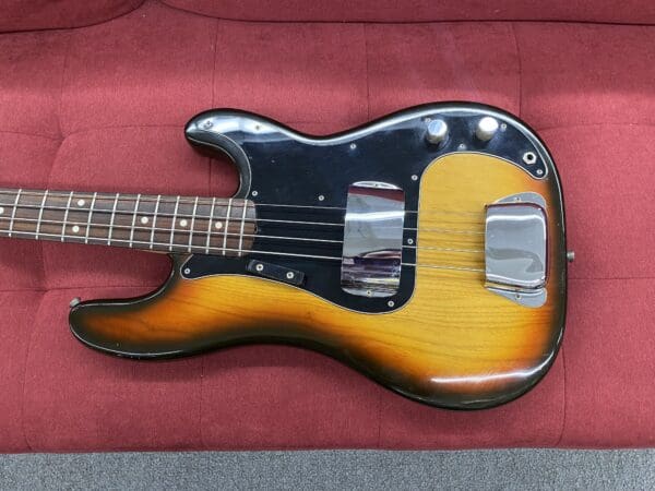 1979 Fender Precision Bass with Rosewood Fingerboard - Three Tone Sunburst - Image 3
