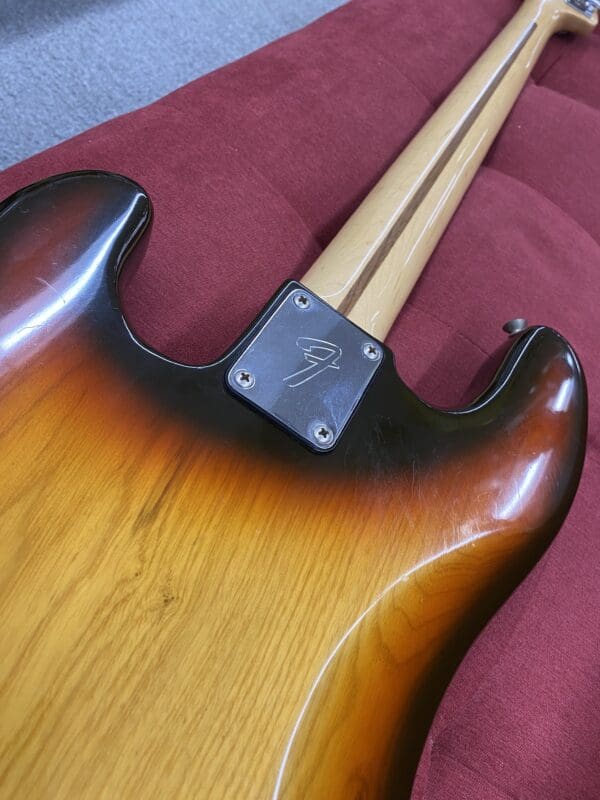 1979 Fender Precision Bass with Rosewood Fingerboard - Three Tone Sunburst - Image 27