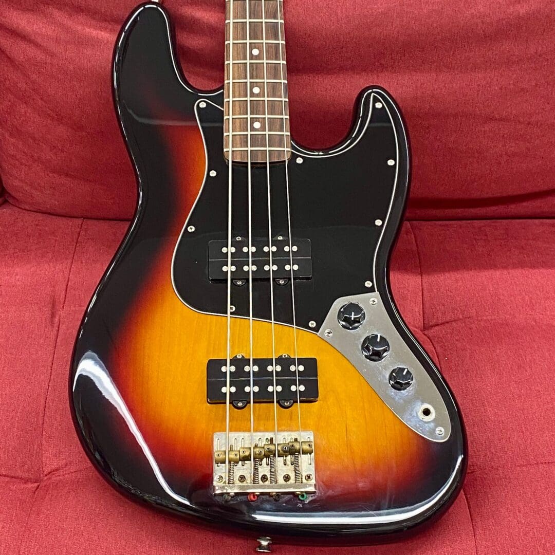 Fender Modern Player Jazz Bass 2013 - 3-Color Sunburst - Victor Litz