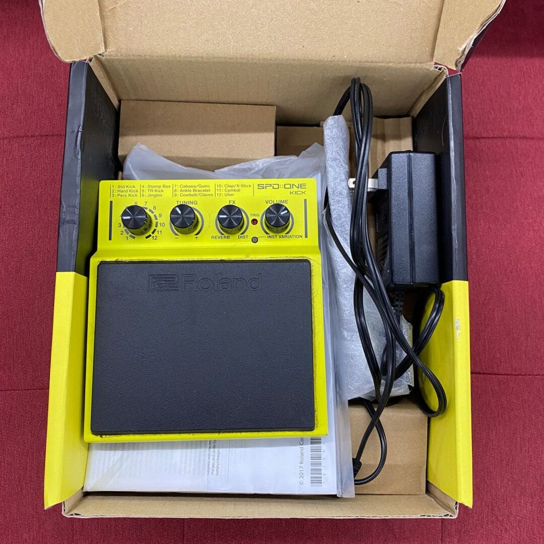 Roland SPD-ONE KICK イエロー Roland SPD::ONE Kick Percussion Pad - Yellow - Victor Litz