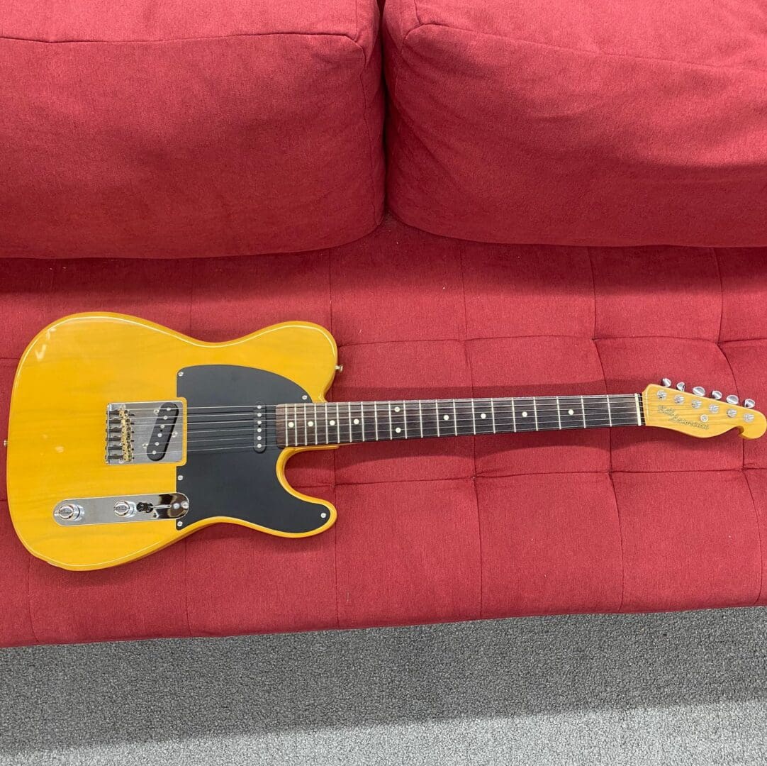 Bill Lawrence BT1R T-Style Electric Guitar 1980's - Butterscotch